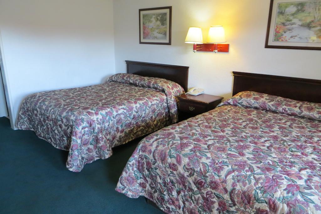 רדווד סיטי Capri Motel חדר תמונה