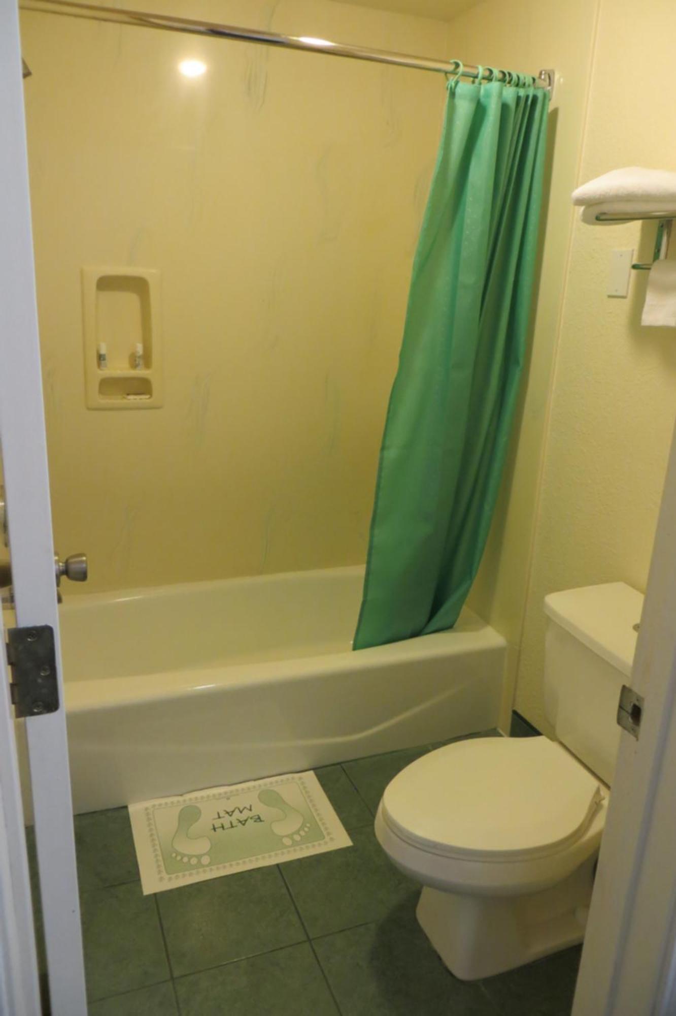 רדווד סיטי Capri Motel מראה חיצוני תמונה